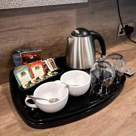 Manor House Hotel Scartho Екстер'єр фото